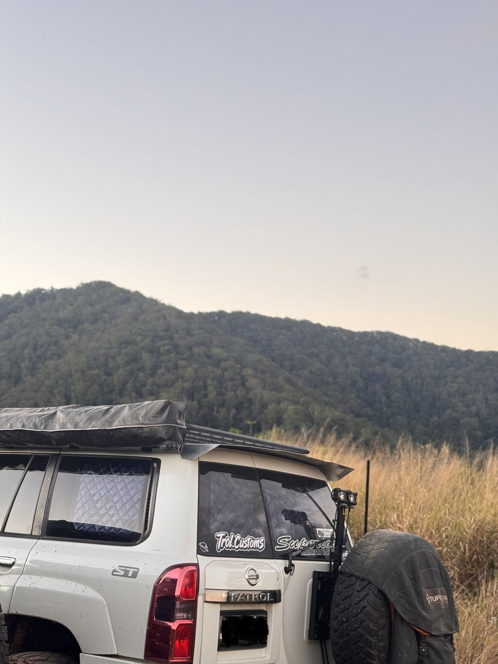 gu wing (flush)
